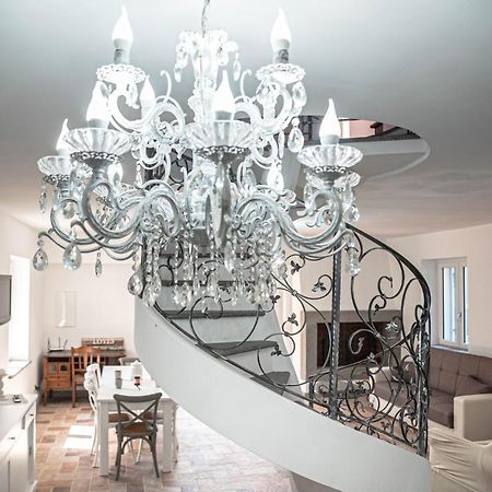 Luxury Villa Arianna Tarano エクステリア 写真