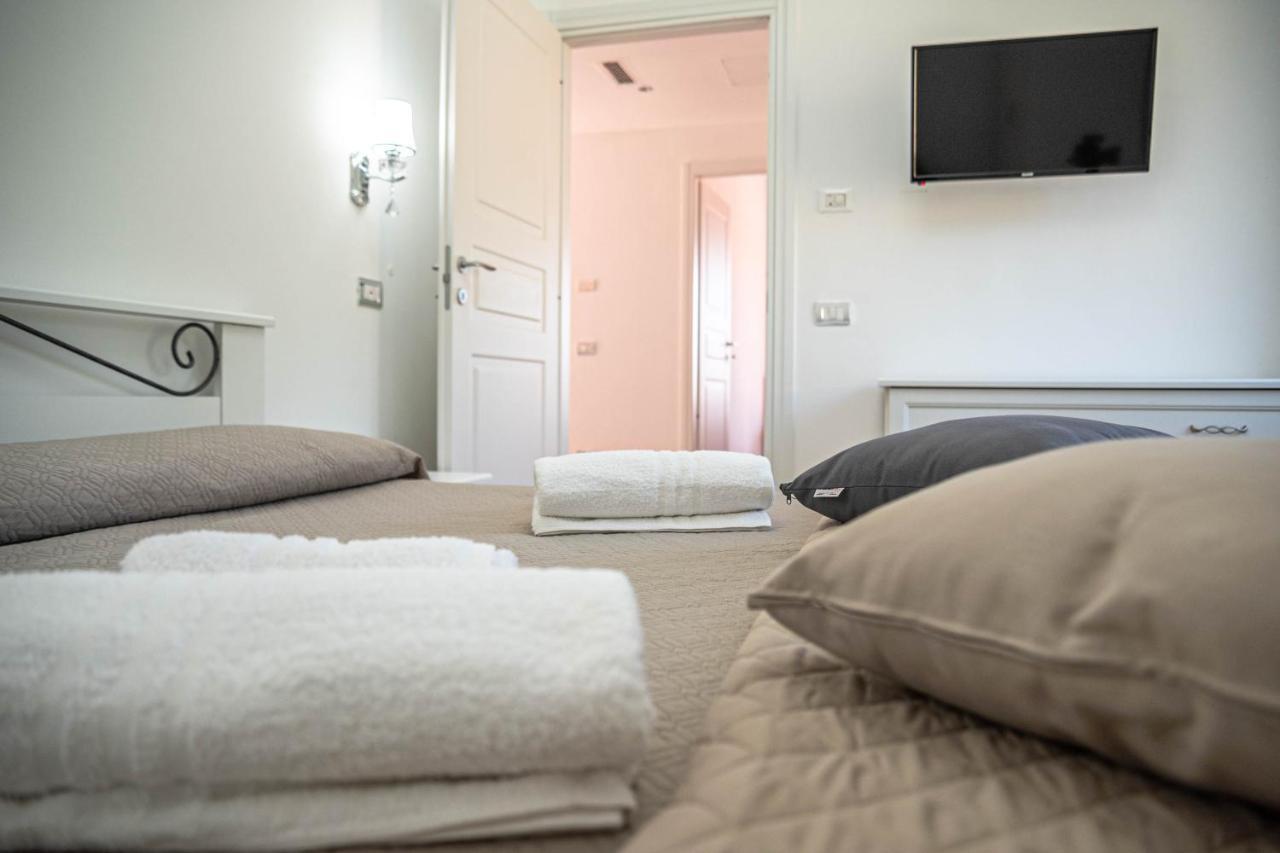Luxury Villa Arianna Tarano エクステリア 写真