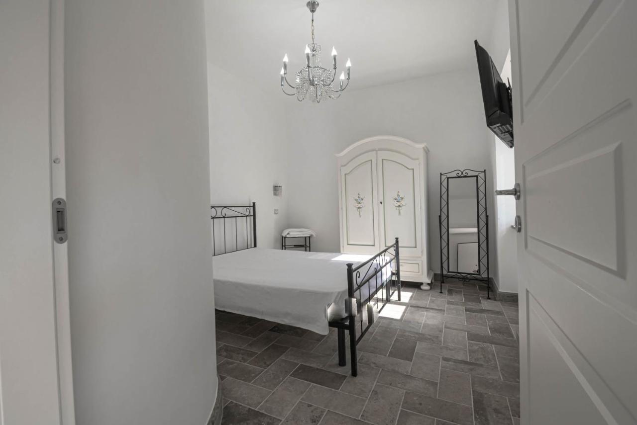 Luxury Villa Arianna Tarano エクステリア 写真