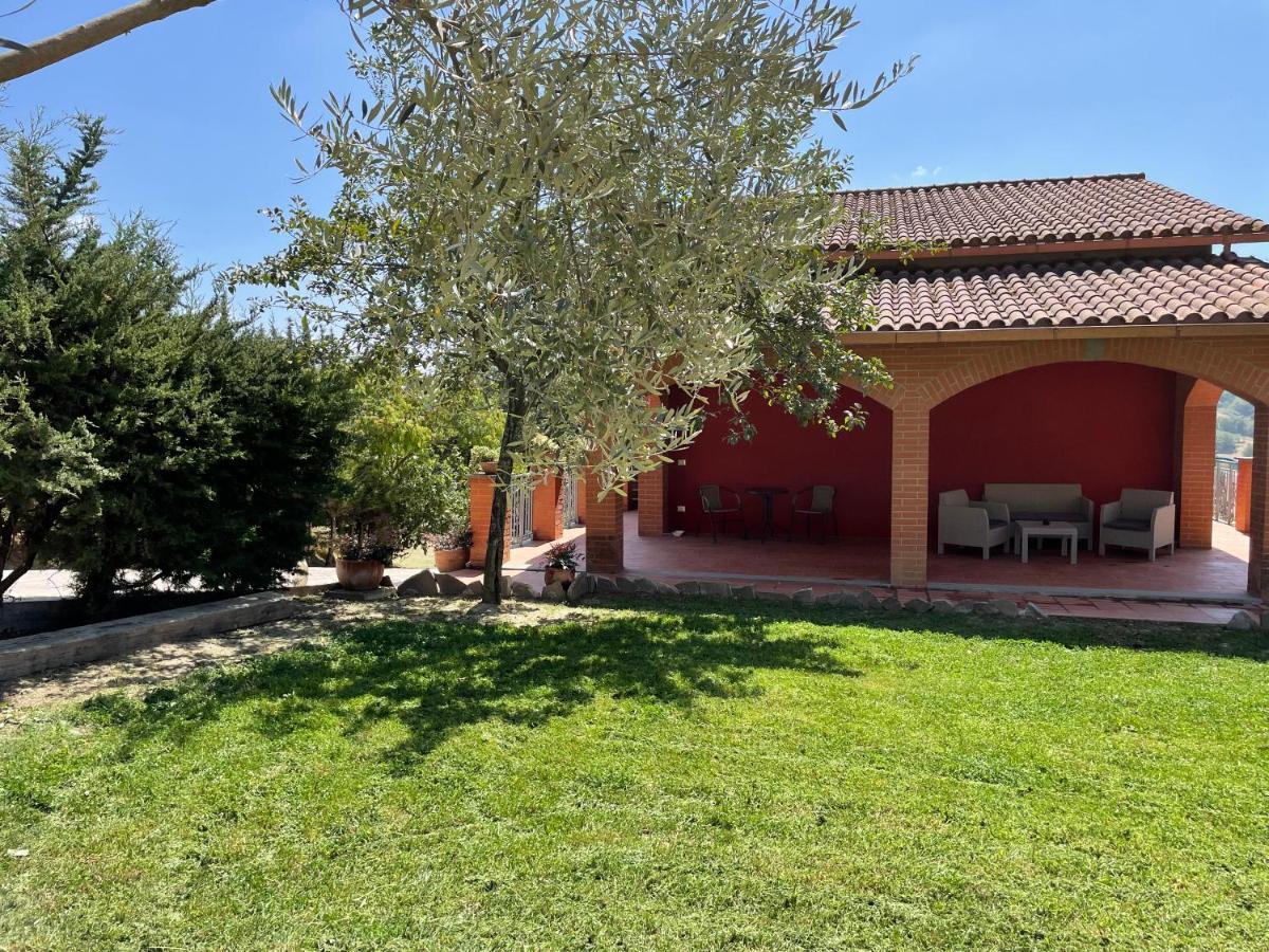 Luxury Villa Arianna Tarano エクステリア 写真