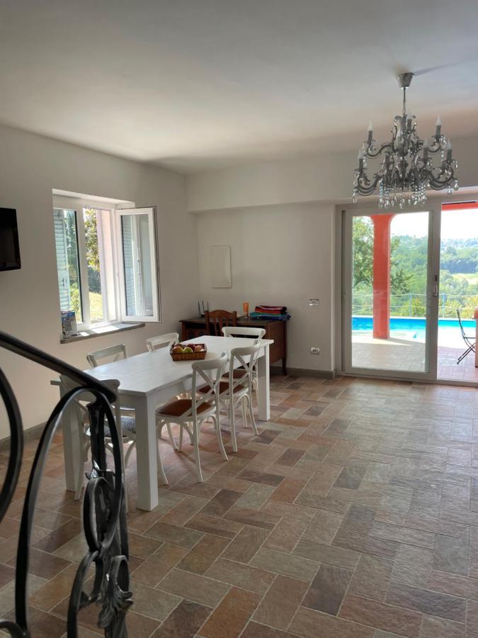 Luxury Villa Arianna Tarano エクステリア 写真