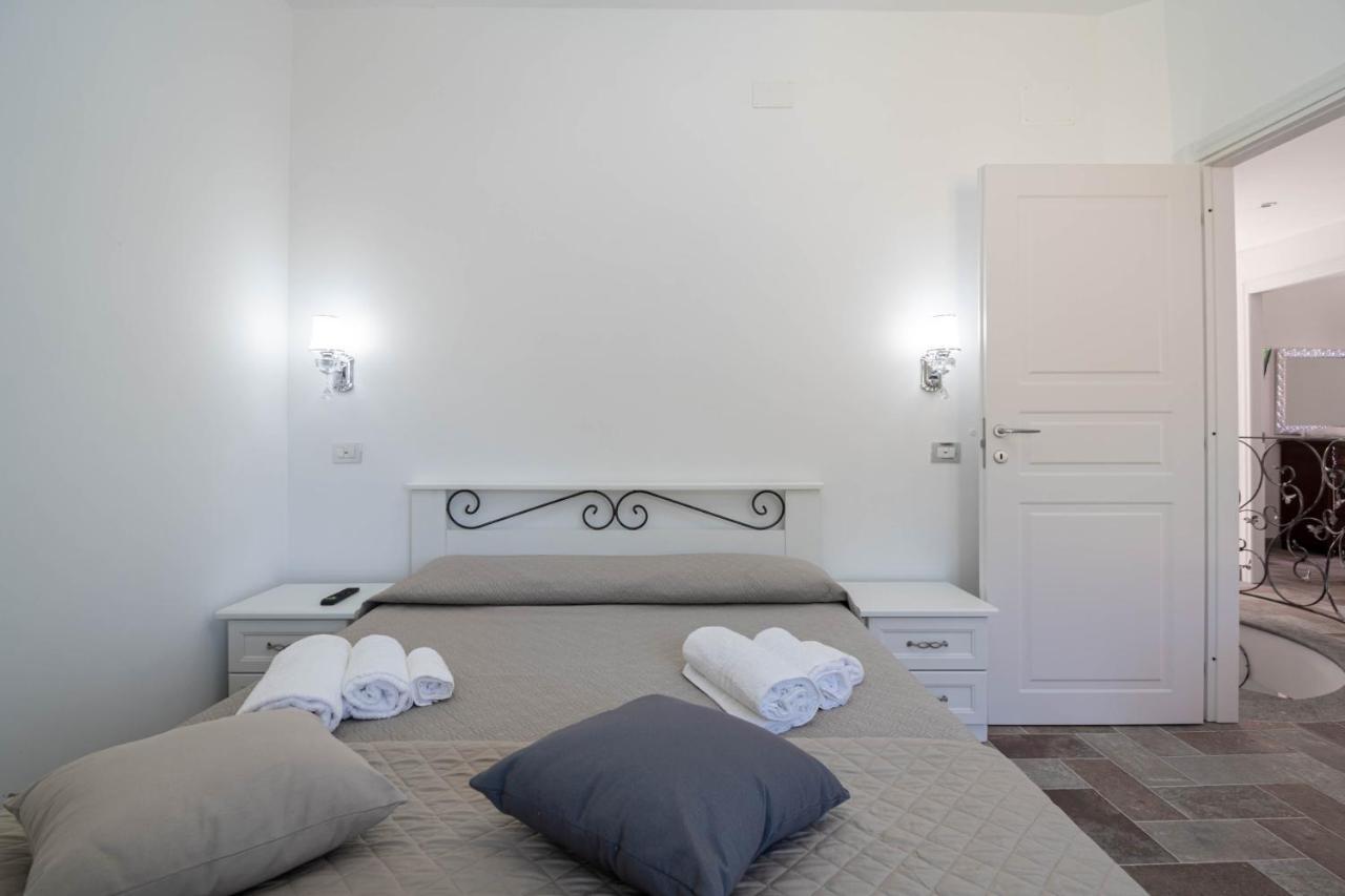 Luxury Villa Arianna Tarano エクステリア 写真