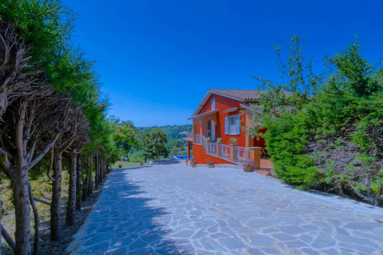 Luxury Villa Arianna Tarano エクステリア 写真